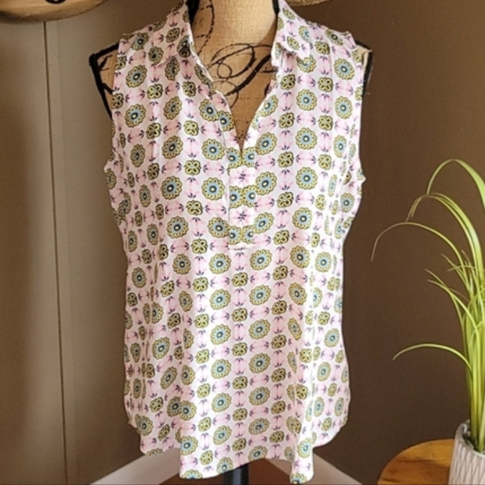 LOFT Sleeveless Floral Collared Top Size Medium Petite